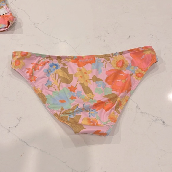 NWT Billabong Bikini Set - Size L - Floral Pink - Picture 10 of 10